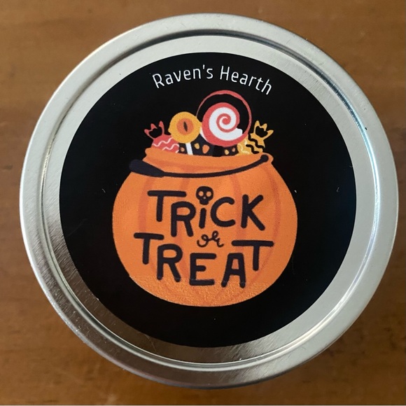Trick or Treat Chocolate Candle 🍭 4 oz - Picture 5 of 7